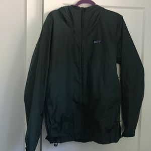 MENS PATAGONIA RAIN JACKET